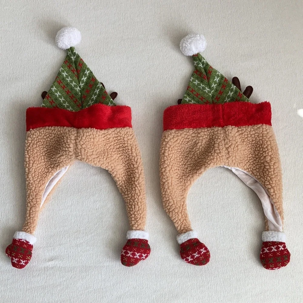 2 matching Reindeer hats 🧑‍🎄